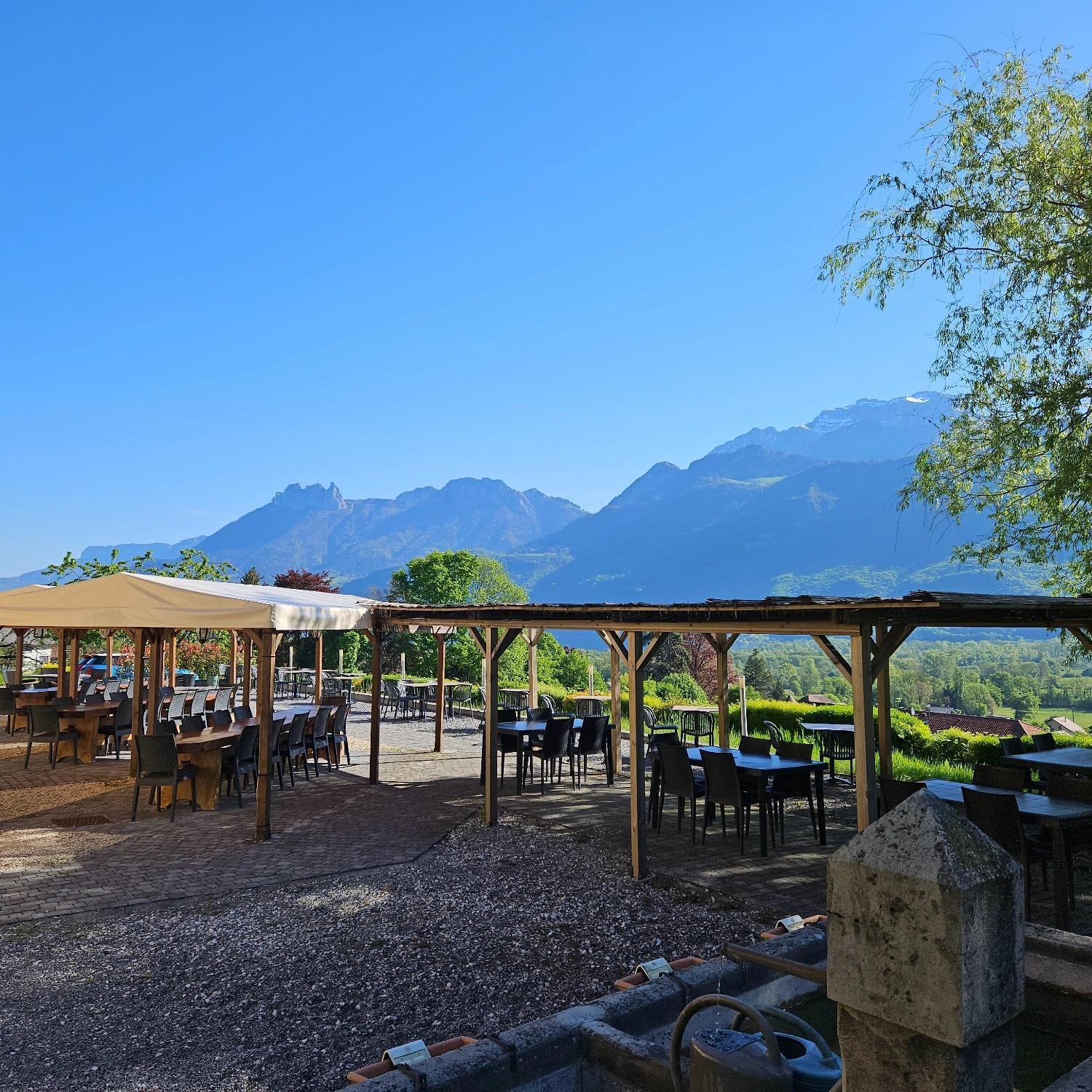 Auberge De Pontgibaud Lathuile 外观 照片